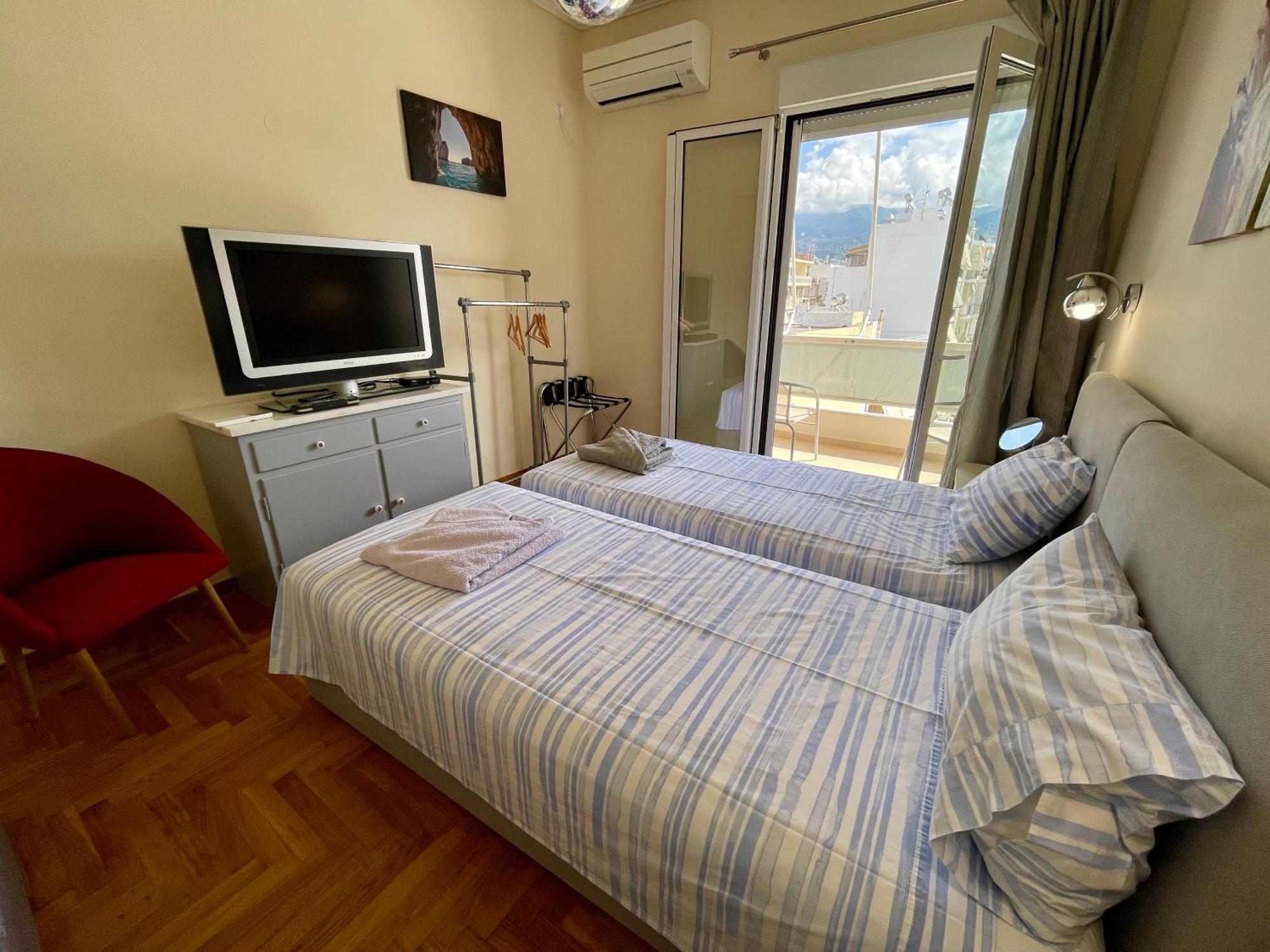 Kalamata.house - Sunny And Modern With View! * Kalamata