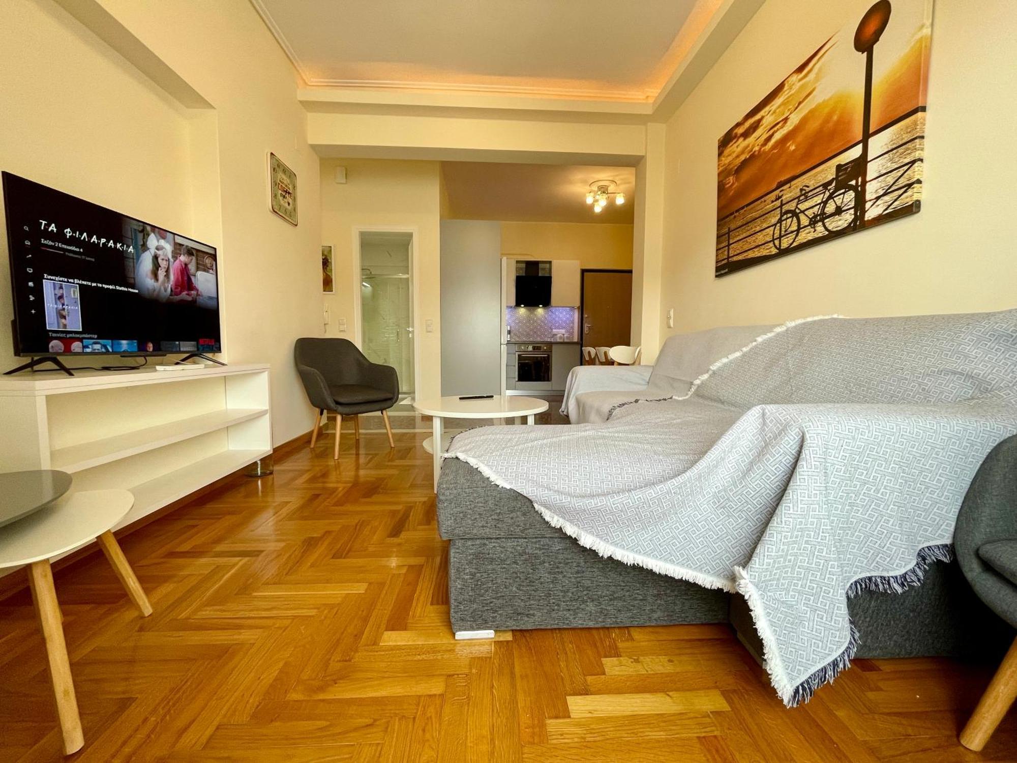 Apartment Kalamata.house - Sunny And Modern With View!