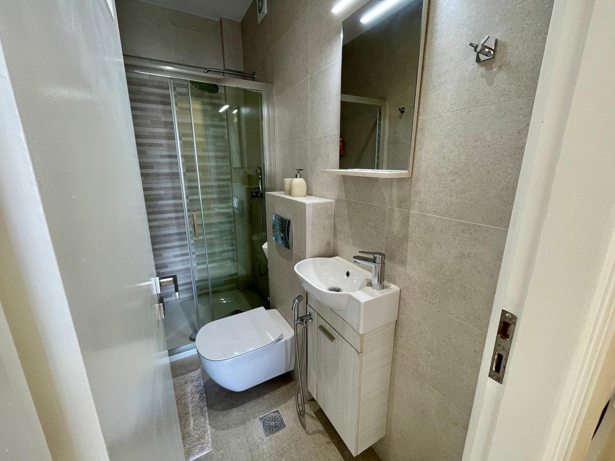 Kalamata.house - Sunny And Modern With View!